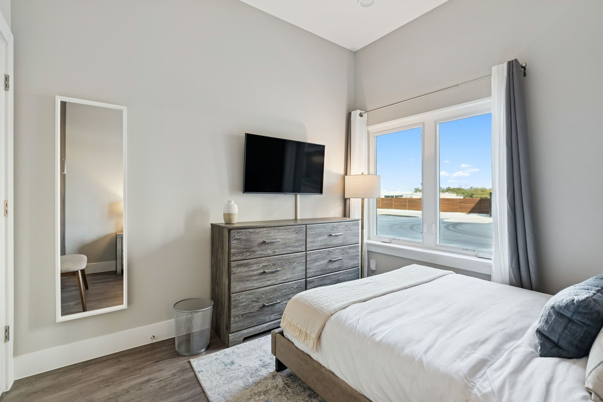 1 soverom, strykejern/-brett, wi-fi og sengetøy