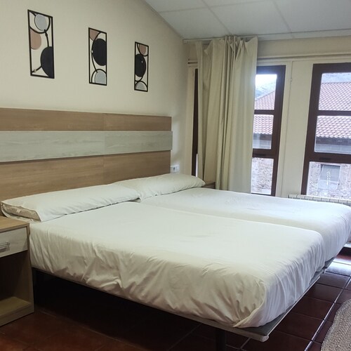 Hostal Rural with Bar La Villa