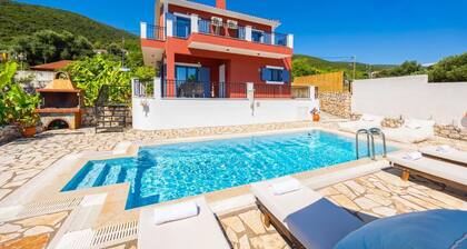 Sunrise Villa - Three Bedroom Villa, Sleeps 5