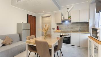 Micro-ondas, fogão, cooktop