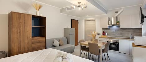 1 bedroom, WiFi, bed sheets