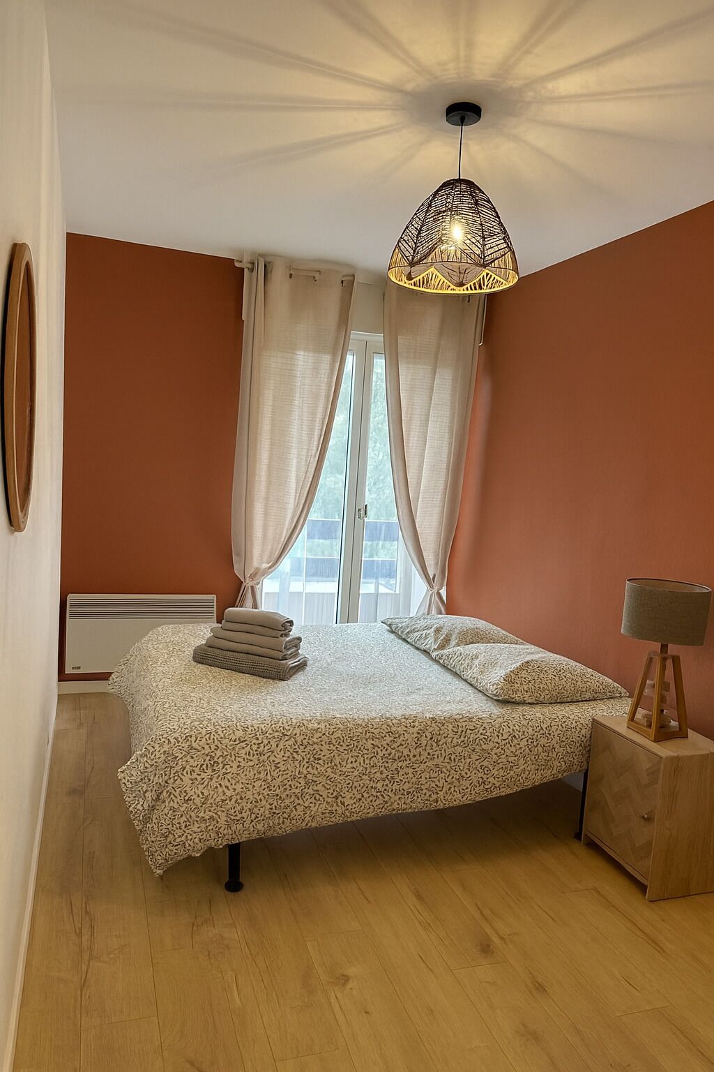 Fer et planche à repasser, Wi-Fi, draps fournis