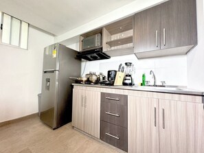 Private kitchen - Attractive and quiet apartment ideal for families in an exclusive area of Bogota. (Bogotá)