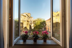 Tremannsrom – luksus, byutsikt | Innvendig