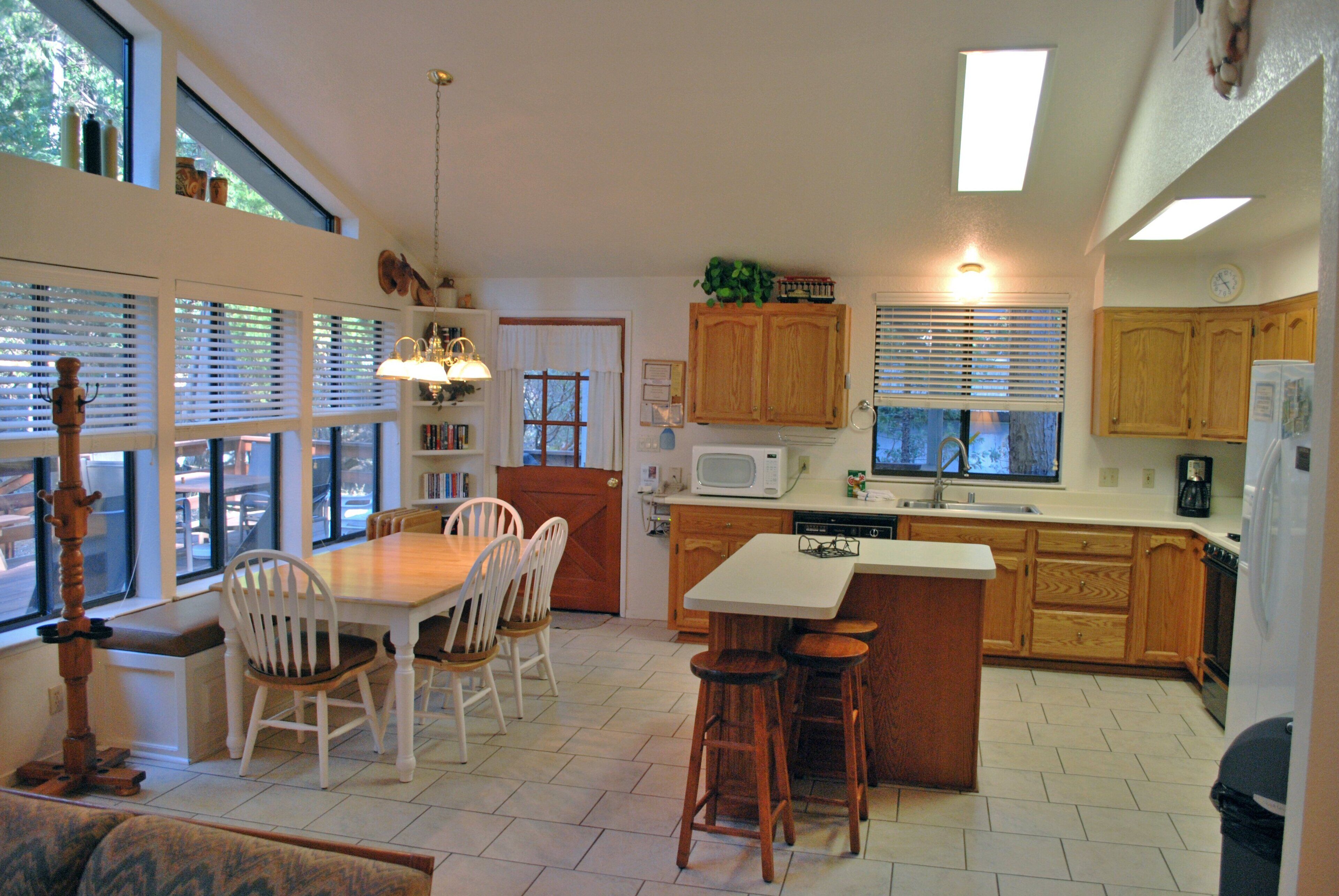 Chalet (2 Bedrooms) | Interior