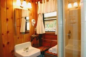 Interior - Cubby's Den (Yosemite National Park)