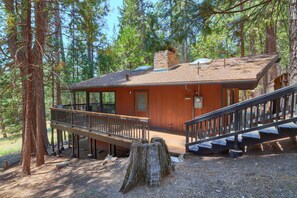 Interior - Hiltbrand Hangout (Yosemite National Park)
