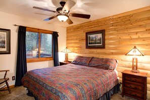 Chalet (3 Bedrooms) | Interior - Big Pine Lodge (Yosemite National Park)