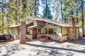 Exterior - The Legacy (Yosemite National Park)
