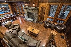 Chalet (3 Bedrooms) | Interior