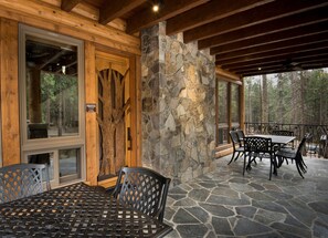 Interior - Rustic Retreat (Yosemite National Park)