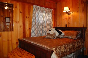 Chalet (3 Bedrooms) | Interior