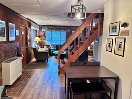 Chalet (1 Bedroom) | Interior