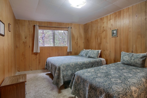 Chalet (3 Bedrooms) | Interior - Villarreal Retreat (Yosemite National Park)