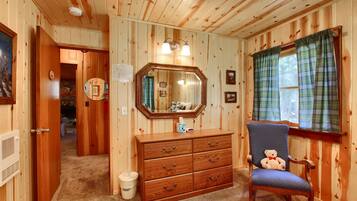 Chalet (4 Bedrooms) | Interior