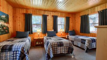 Chalet (4 Bedrooms) | Interior