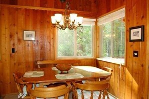 Chalet (2 Bedrooms) | Interior - Dunning's Retreat (Yosemite National Park)