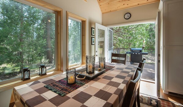 Chalet (3 Bedrooms) | Sisätilat