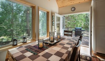 Chalet (3 Bedrooms) | Interior