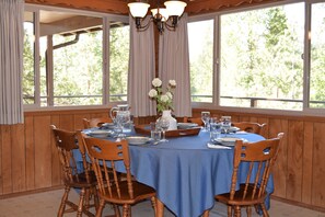 Interior - Sequoia House (Yosemite National Park)