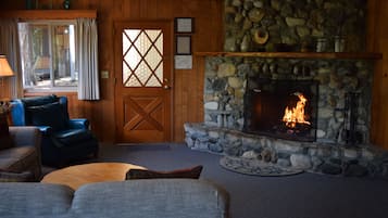 Chalet (2 Bedrooms) | Innenbereich