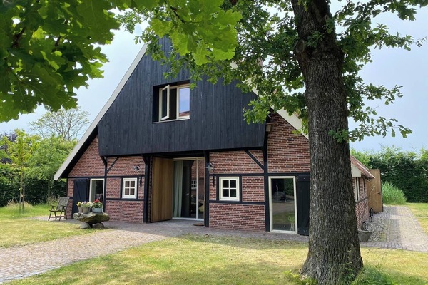 The building in which four lodges are located