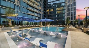 Pool - Midtown Apt - 2 Miles from Benz Stadium (Atlanta)