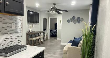 Beautiful 1-bedroom apartment with AC in fabulous Lakeland