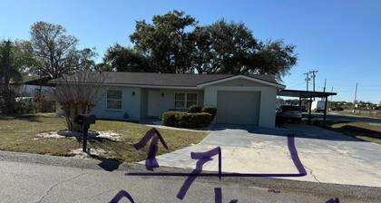 Beautiful 1-bedroom apartment with AC in fabulous Lakeland