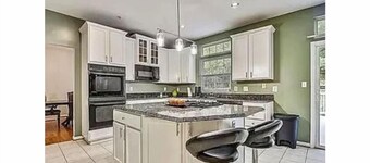 Spacious 5-bedroom house in tranquil Fort Washington with AC