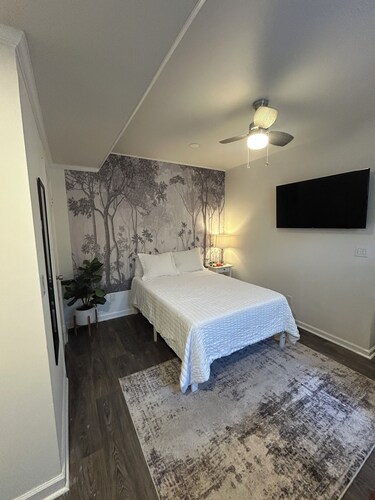 Cozy 1-Bedroom Studio in Downtown Stamford!