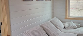 COZY CABIN- 2 bedroom cabin in peaceful Bridger