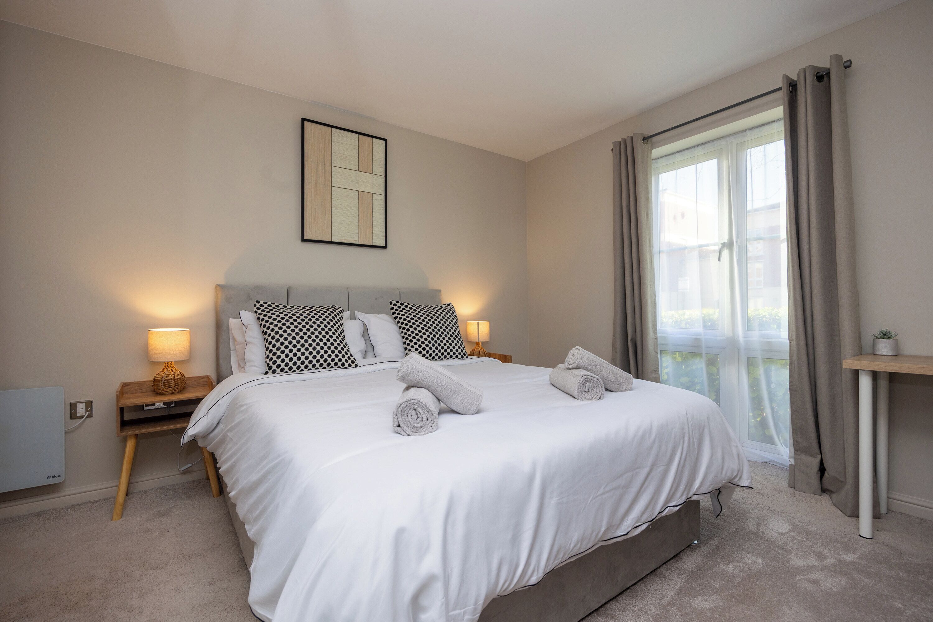 3 bedrooms, iron/ironing board, WiFi, bed sheets