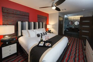 In-room safe, free WiFi, bed sheets - Luxurious Villa with Home Theater + Gaming System (Las Vegas)
