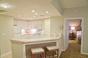 Frigorífico y microondas