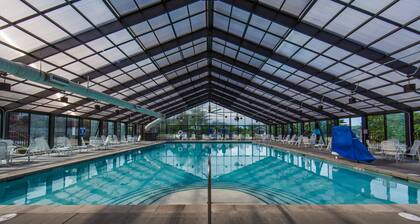 Relaxing Escape! 3 Miles from Branson