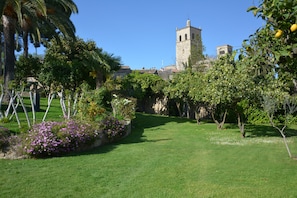 Property grounds - Villa de los Naranjos (Trujillo)