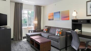 Fernseher, DVD-Player, Arbeitsbereiche