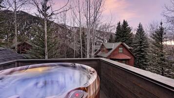 Bañera de hidromasaje exterior