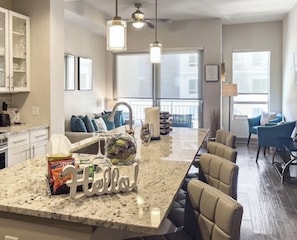 Interior - Cozy 1-bedroom condo in marvelous Atlanta with AC and gym access (Atlanta)