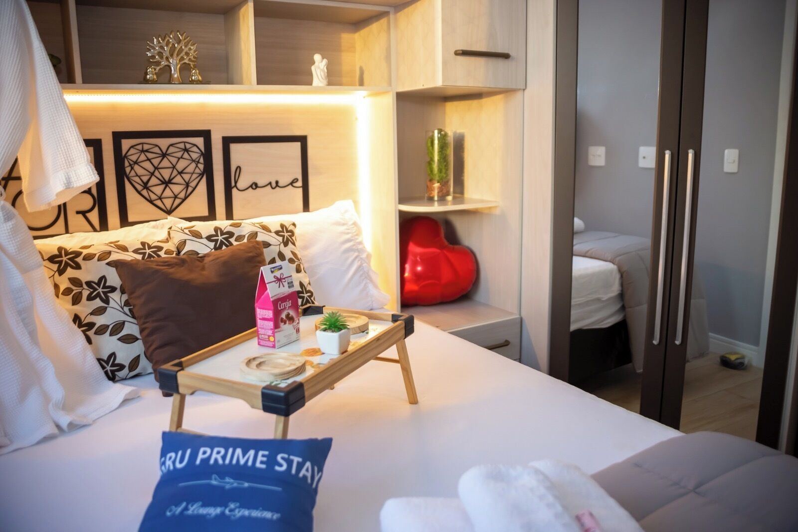 2 quartos, ferros/tábuas de passar roupa, Wi-Fi, roupa de cama