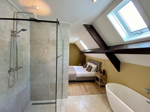 Boutique Lodge at a beautiful estate