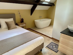 1 Schlafzimmer, Reisekinderbett, kostenloses WLAN, BettwÀsche