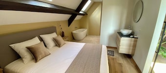 Boutique Lodge at a beautiful estate