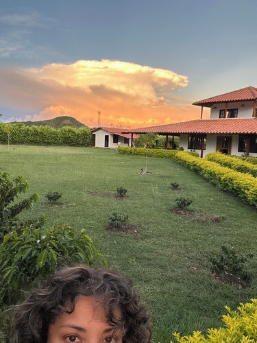 Peaceful Farmhouse • 10 Min to Roldanillo • Perfect for Paragliders
