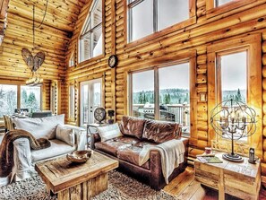 Televisie en een open haard