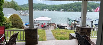 3 bedroom lake front property, private dock/deck on beautiful Lake Winola.