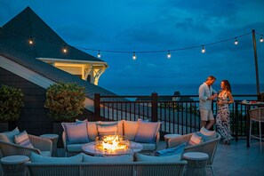 Outdoor dining - Seaside Spa Hideaway | Luxe Retreat for 8 Guests (Destin)