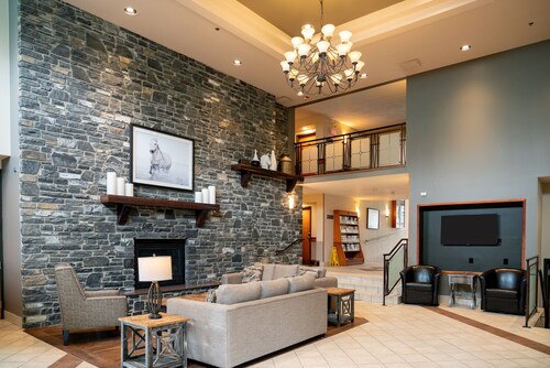 Mountain Suite with FREE Hot Breakfast