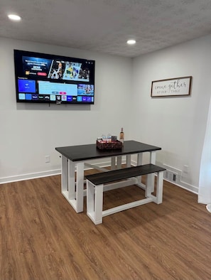 Interior - Lovely House! (Stone Mountain)